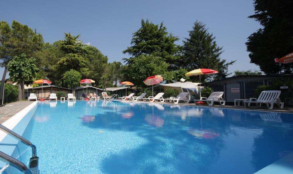 Camping Garden Tourist Manerba del Garda Exterior photo